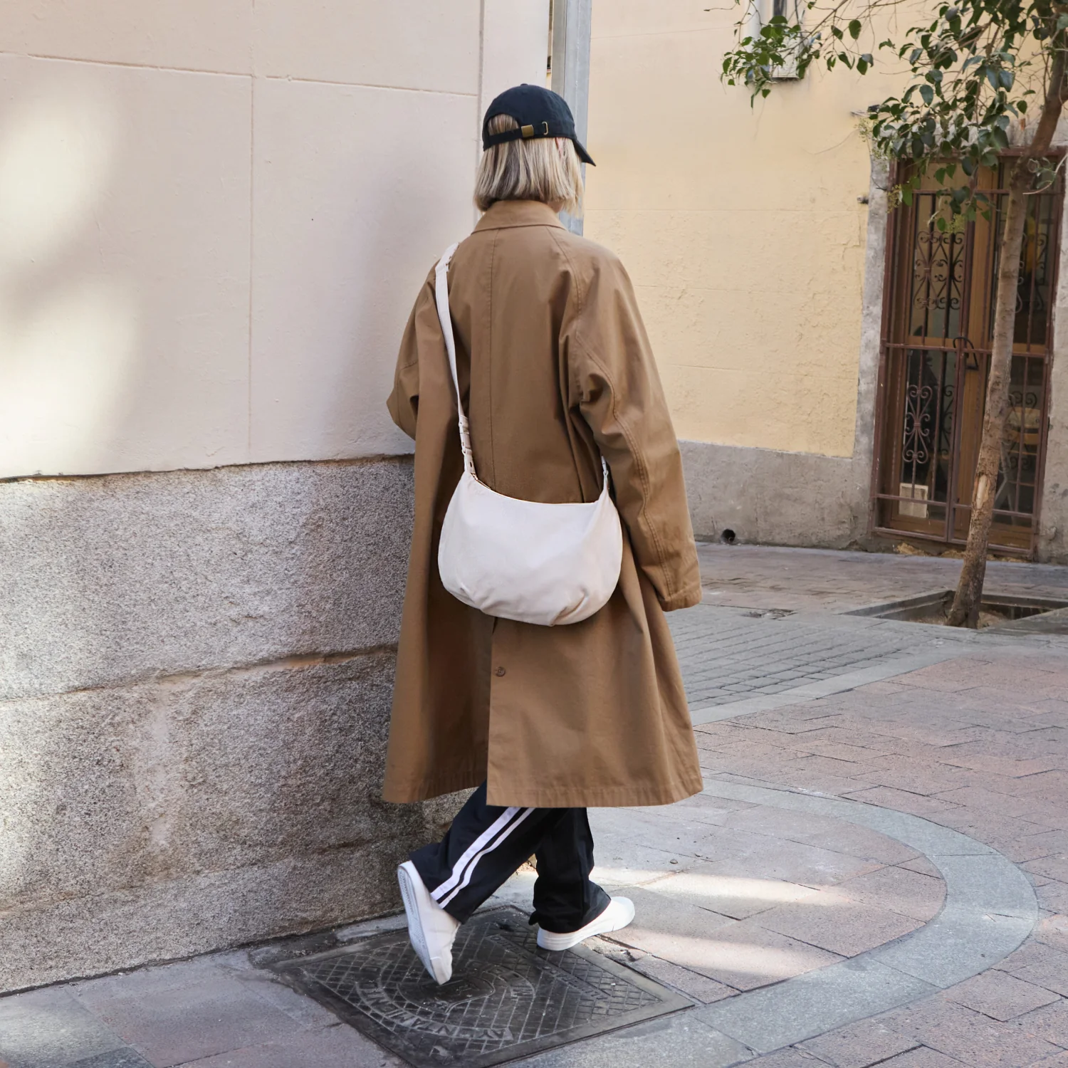 Aoyama 2 - Sheepskin Leather - Ivory - Image 4